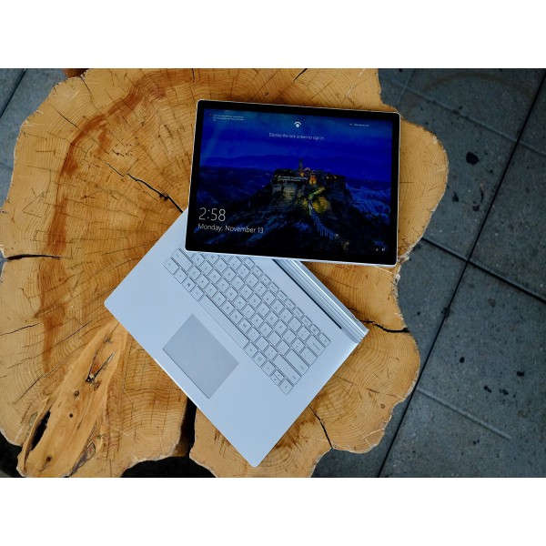 Surface Book 2 - 13.5 inch/ Like New /